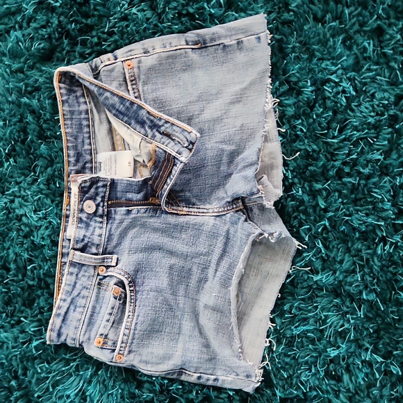 Levi short - Picture 3 of 3